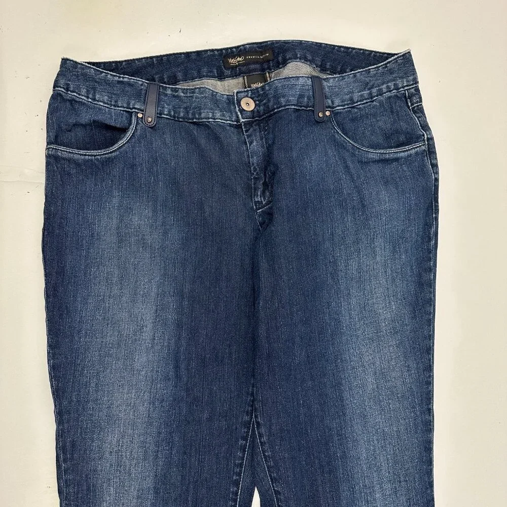 Mossimo‎ Straight Leg Women's size 12 Dark Wash Blue Denim Jeans